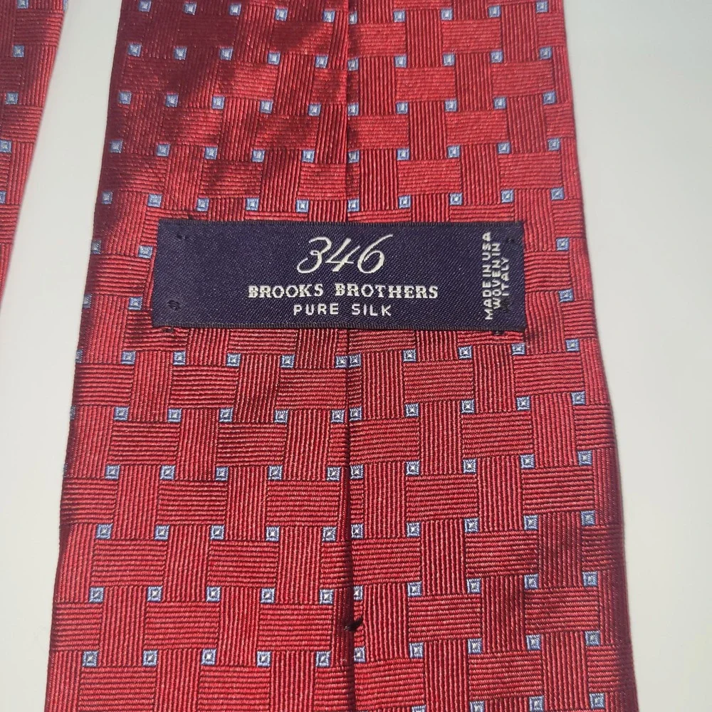 Brooks Brothers elegant woven